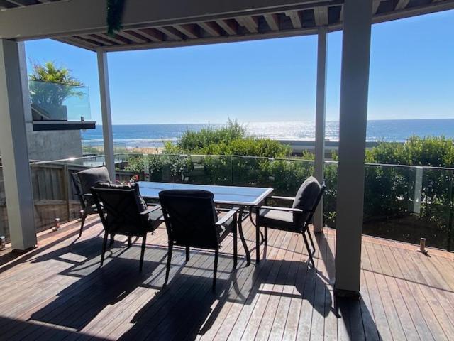 Beach Bungalow On The Ocean.Toowoon Bay エクステリア 写真